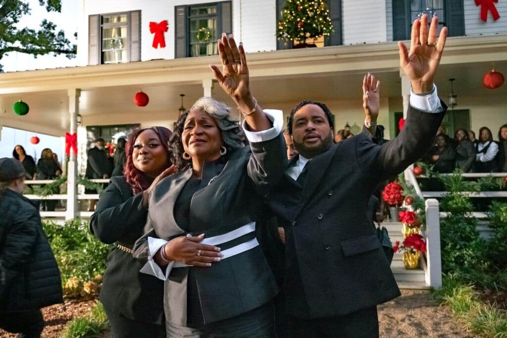 Gospel singers Ann Nesby and Jekalyn Carr in Tyler Perry’s The Gospel of Christmas.